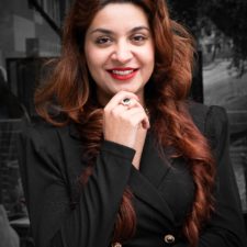 Navroop Sahdev Headshot