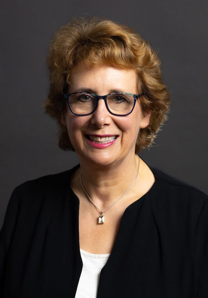 Ruth Lewis